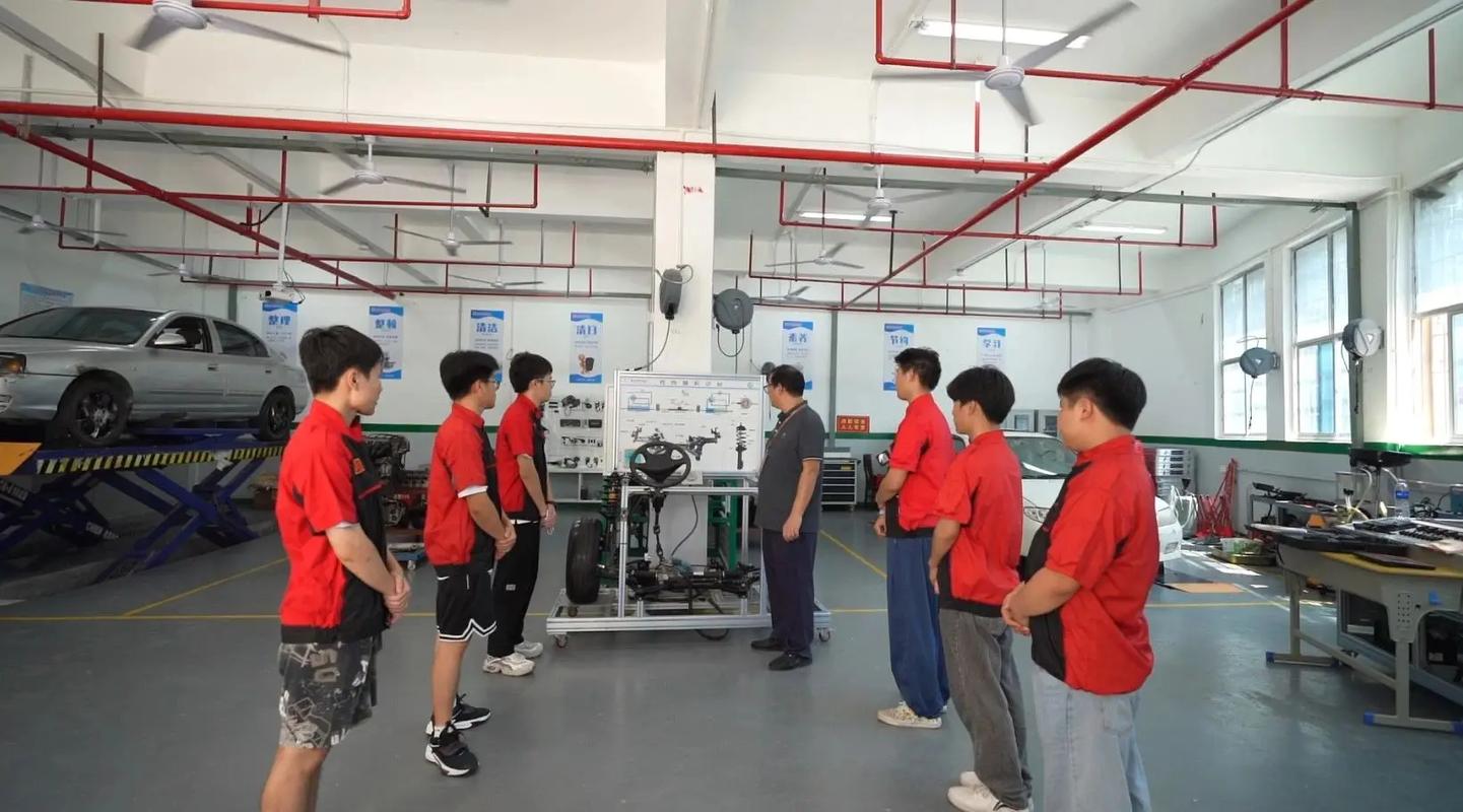 新能源汽車與汽車維修 開啟未來技術職業的雙重引擎